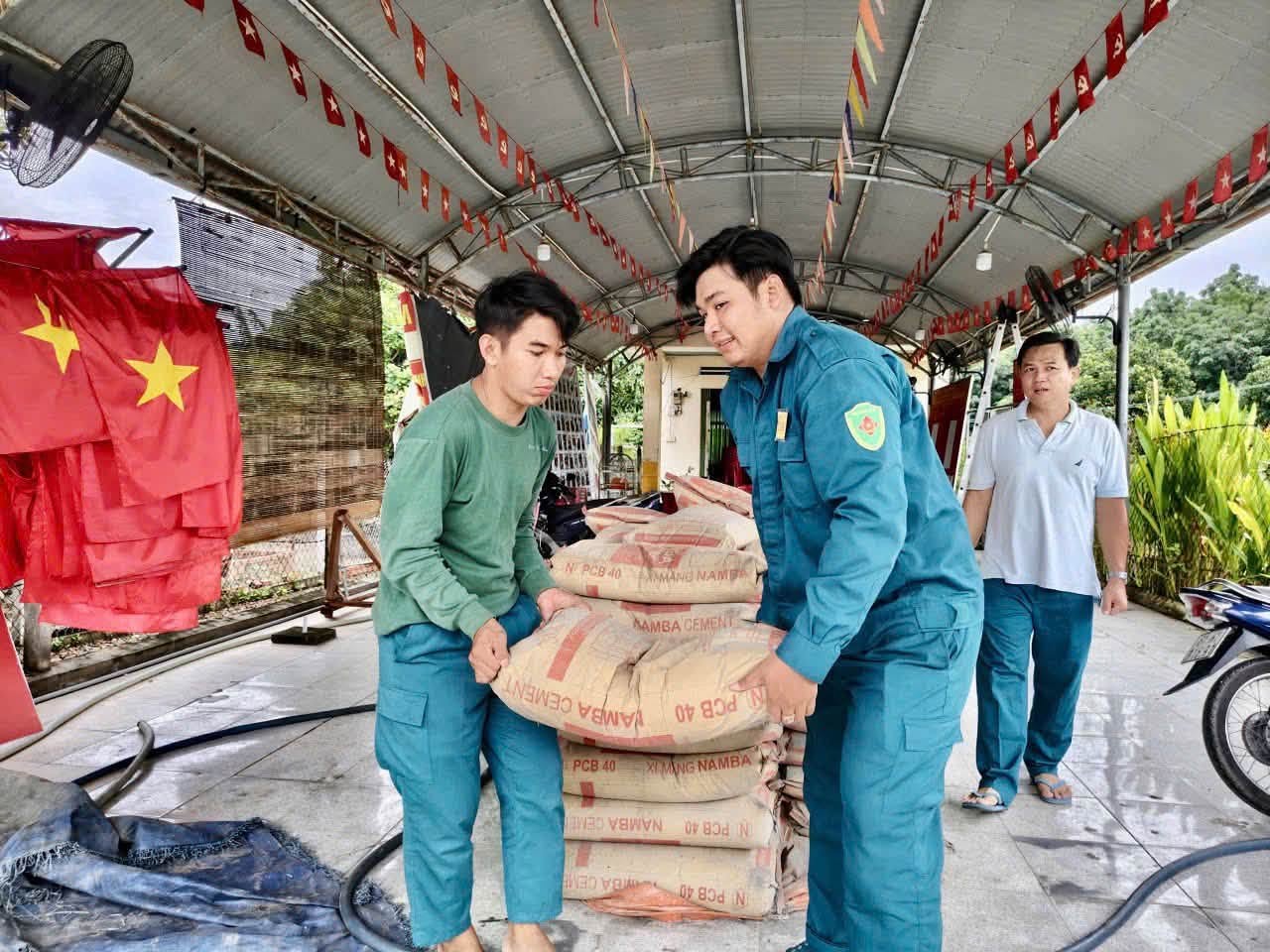 KHU PHỐ GÒ MỐI PHỐI HỢP BAN CHỈ HUY QUÂN SỰ PHƯỜNG TÂY NAM THỰC HIỆN CÔNG TRÌNH DÂN VẬN “CÔNG VIÊN KHU PHỐ”