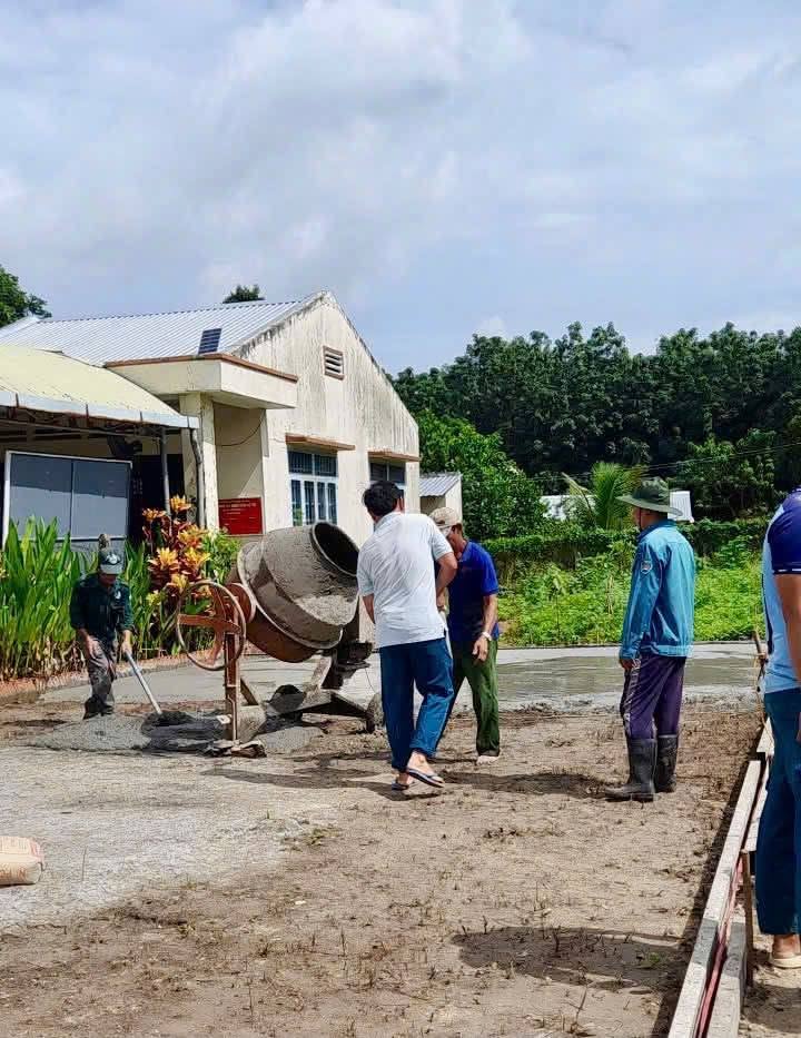 KHU PHỐ GÒ MỐI PHỐI HỢP BAN CHỈ HUY QUÂN SỰ PHƯỜNG TÂY NAM THỰC HIỆN CÔNG TRÌNH DÂN VẬN “CÔNG VIÊN KHU PHỐ”