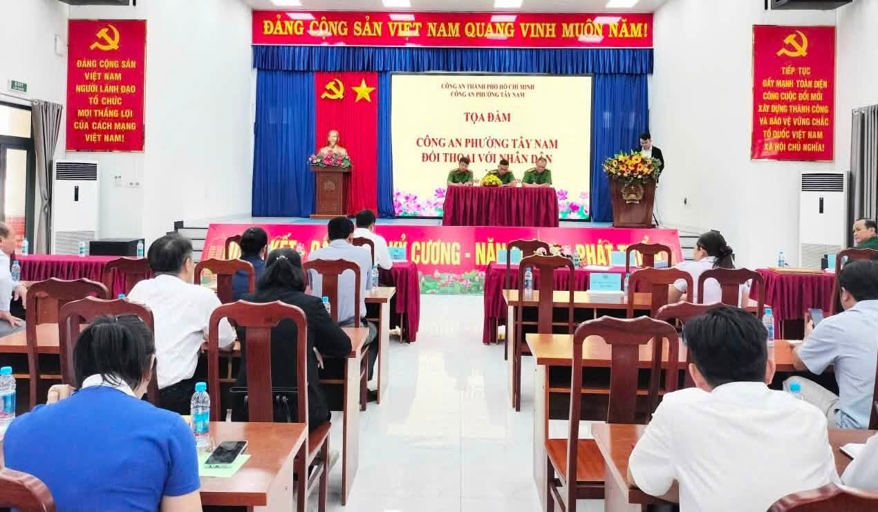 CÔNG AN PHƯỜNG TÂY NAM TỔ CHỨC TỌA ĐÀM “CÔNG AN LẮNG NGHE Ý KIẾN NHÂN DÂN”