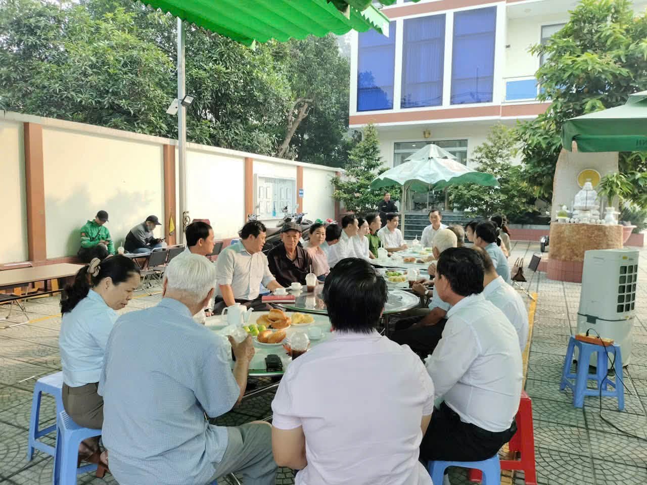 Phường Tây Nam: Tăng cường phổ biến pháp luật, thủ tục hành chính và tháo gỡ vướng mắc trong thủ tục chứng thực