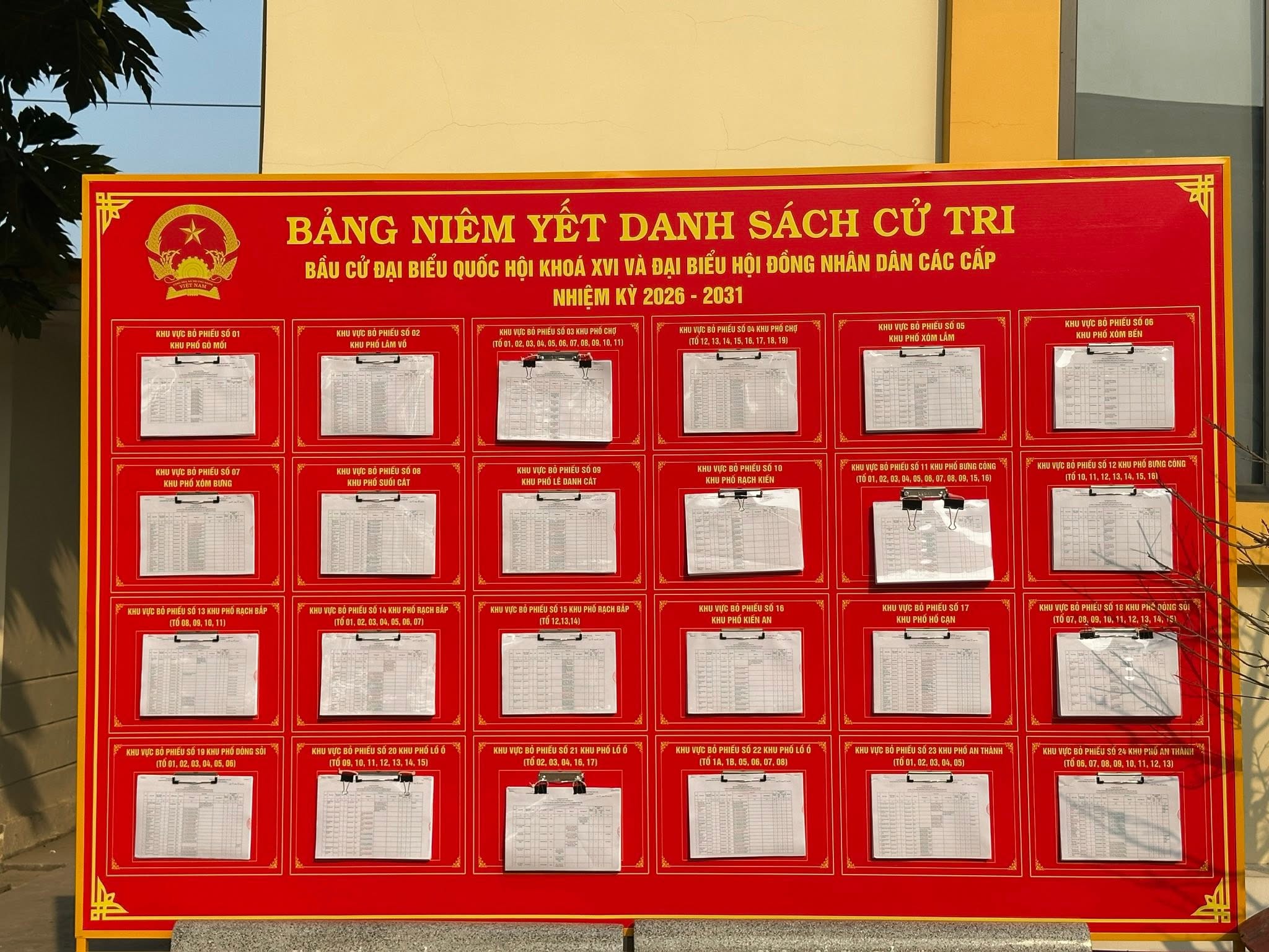 PHƯỜNG TÂY NAM NIÊM YẾT DANH SÁCH CỬ TRI BẦU CỬ ĐẠI BIỂU QUỐC HỘI KHÓA XVI VÀ HĐND CÁC CẤP, NHIỆM KỲ 2026-2031